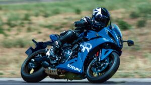 GSX-8Rの最高速や燃費は？実力派ミドルの魅力を徹底検証