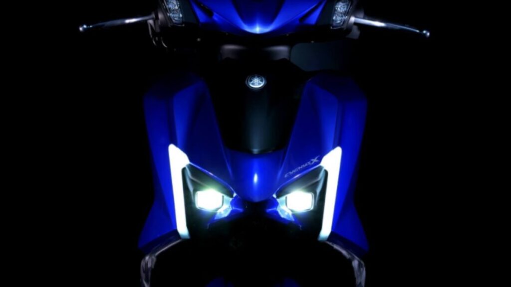 シグナスXの新型の燃費と歴代モデルの技術的進化